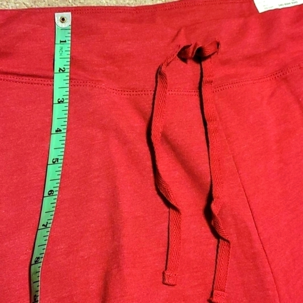 𝅺st John's Bay French Terry Capri Pants - Picture 7 of 10